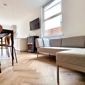 Moorland House By Switchback Apartment