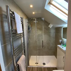 Coach House With Hot Tub & Log Fire Holiday home